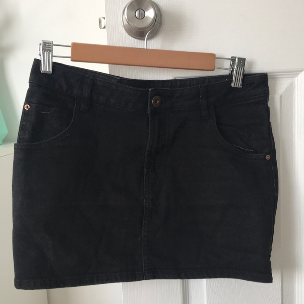 Black mini skirt